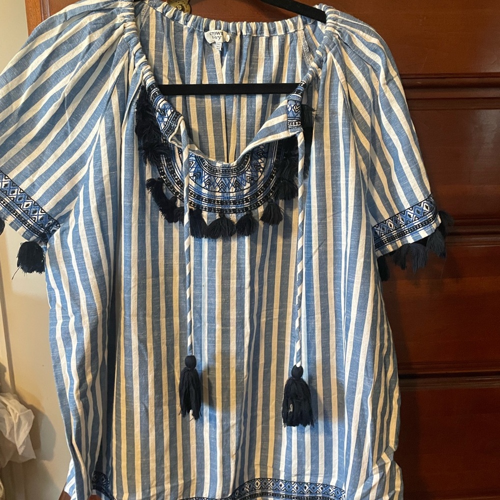 Crown and ivy 2xl top